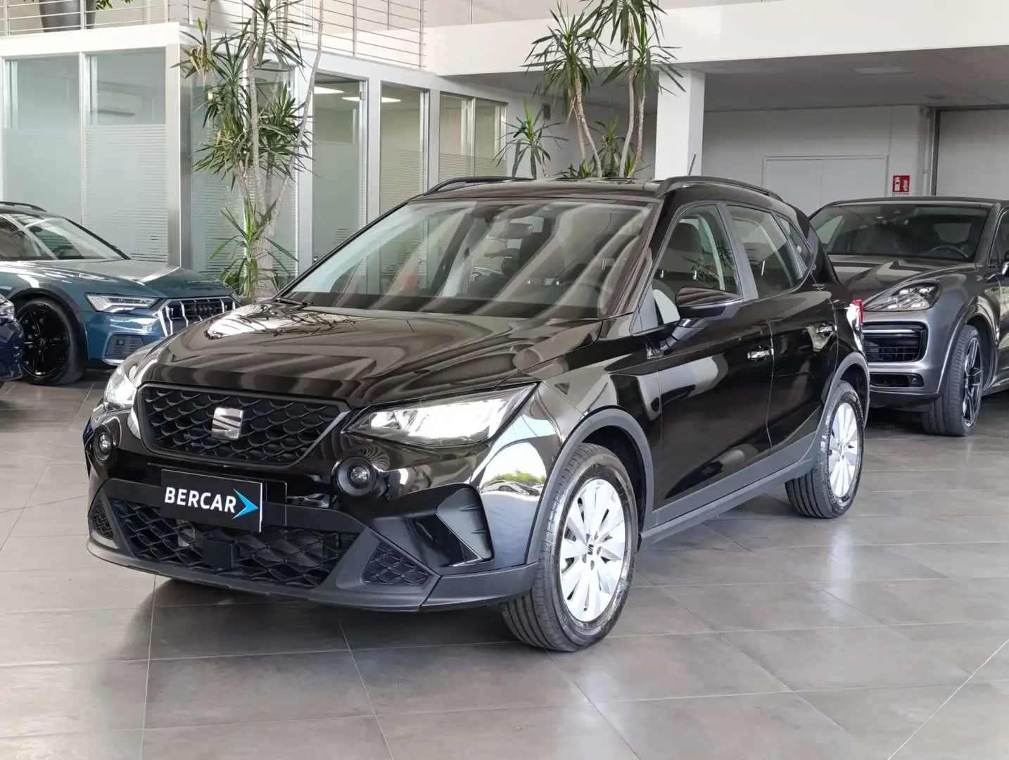 SEAT Arona 1.0 EcoTSI Style Nero - 1