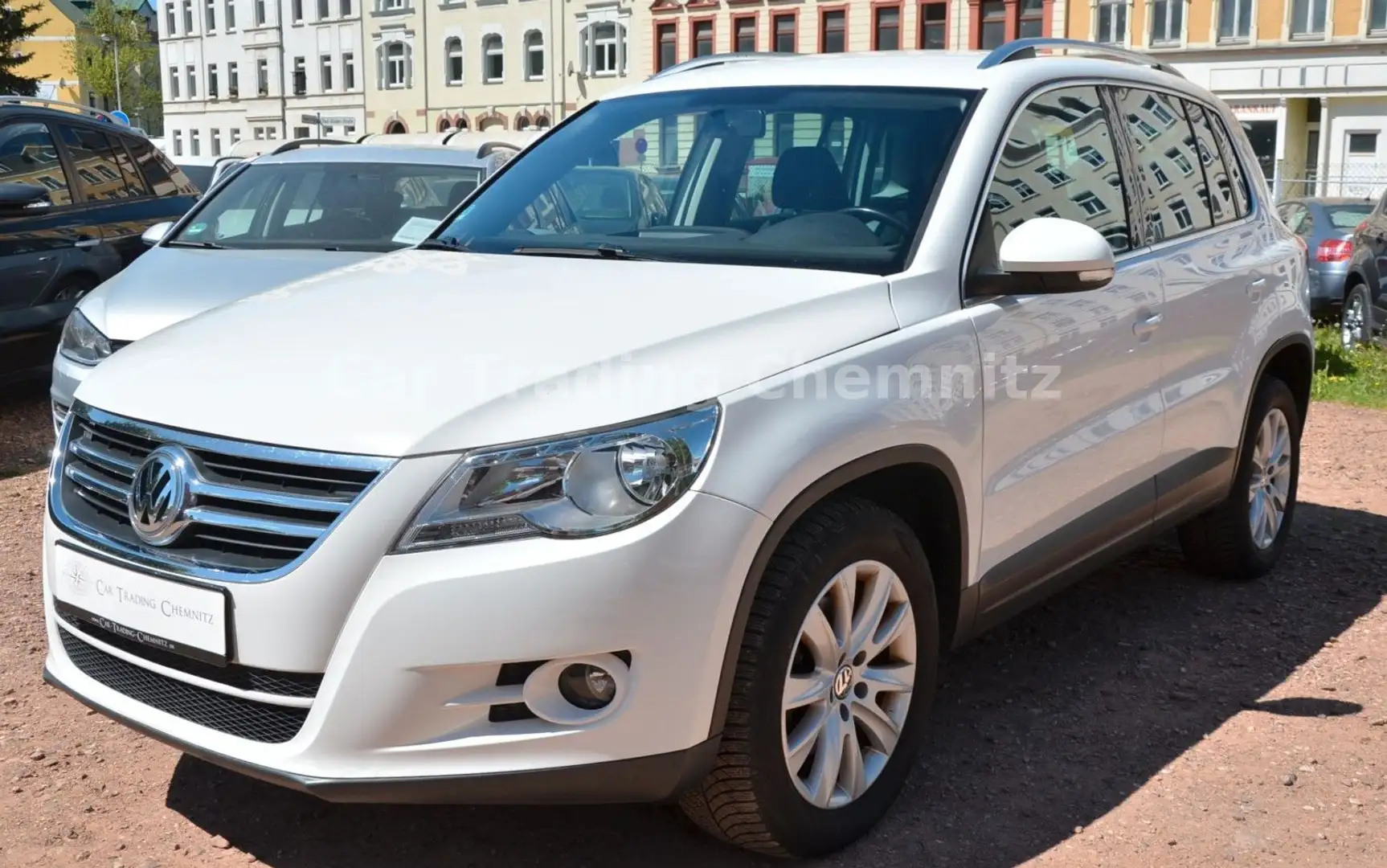 Volkswagen Tiguan Sport & Style 4Motion 2.0 TDI Automatik Weiß - 1