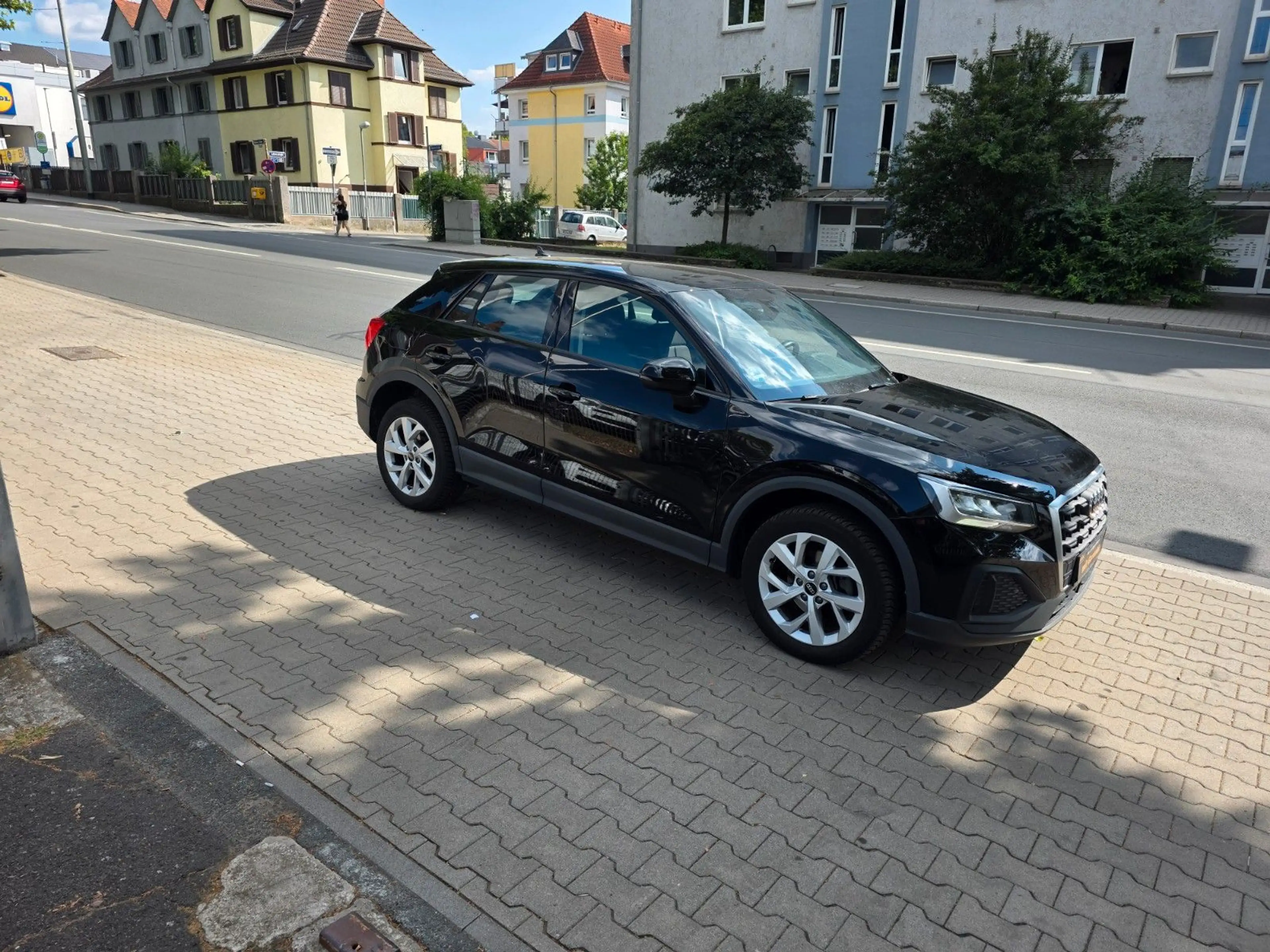 Audi Q2 35 TFSI  Automatik,Klimaautom,PDC,NAVi,Kamera — photo 11
