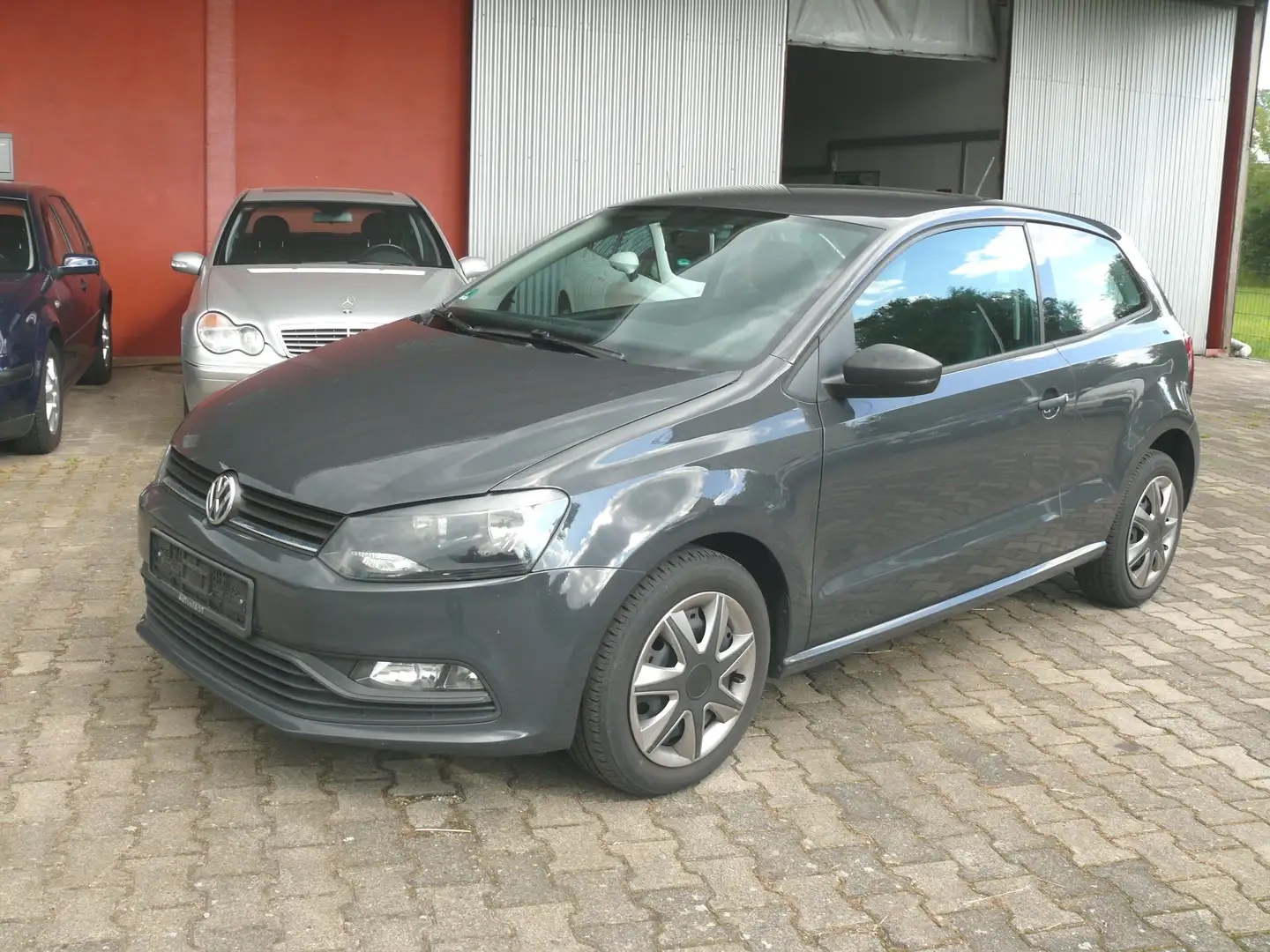 Volkswagen Polo Trendline Grau - 1