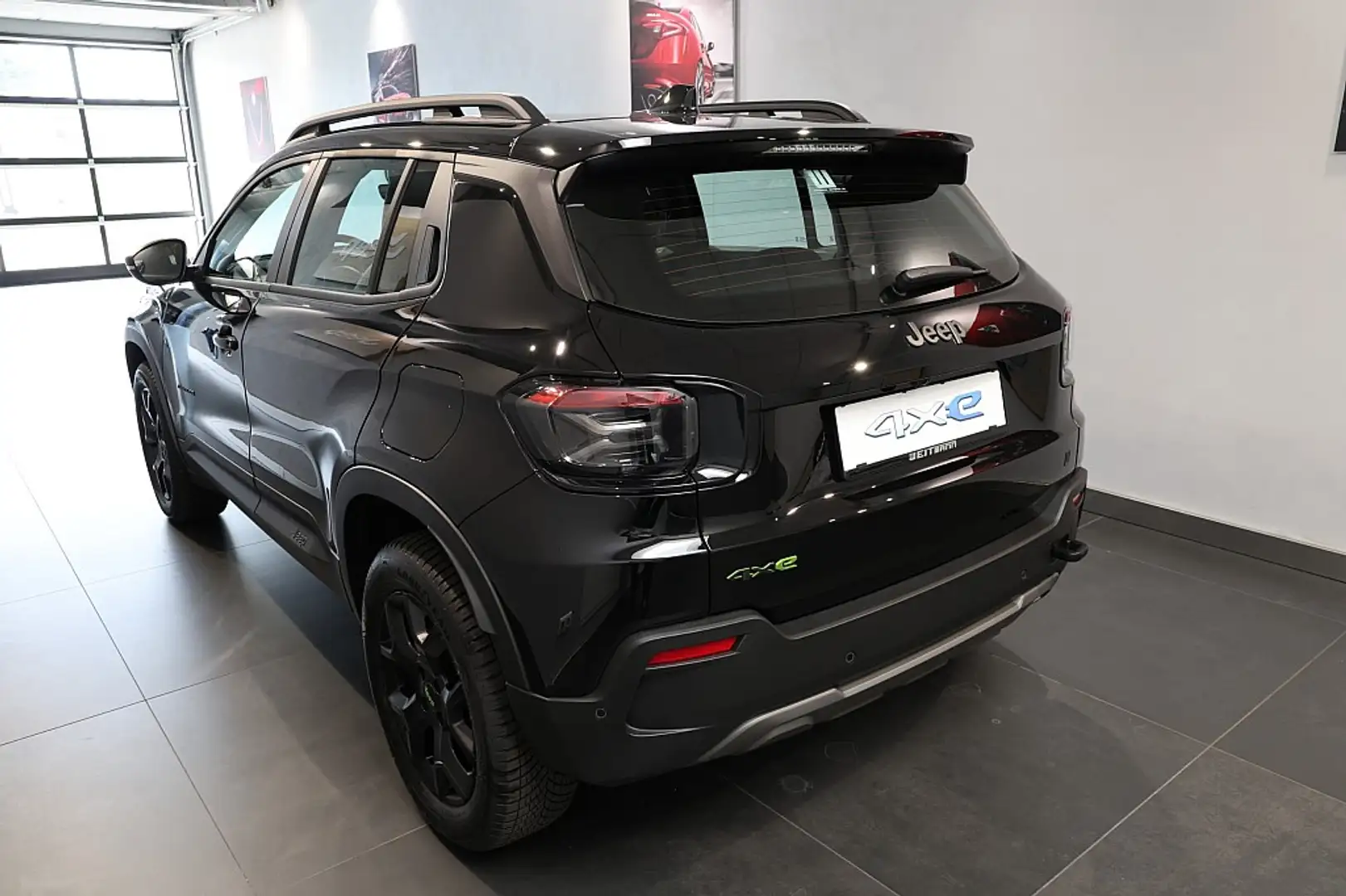Jeep Avenger 1,2 e-Hybrid 4xe DCT6 UPLAND Negro - 2