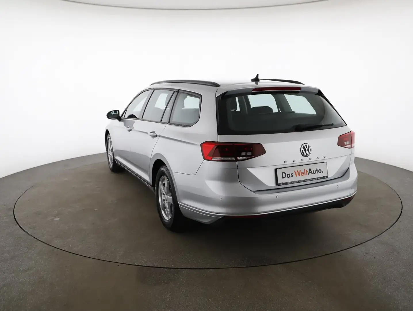 Volkswagen Passat Variant TDI Silber - 2