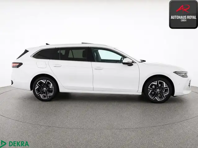 Volkswagen Passat view 6