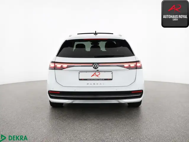 Volkswagen Passat view 4