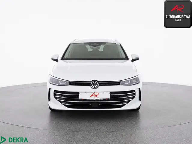 Volkswagen Passat view 8