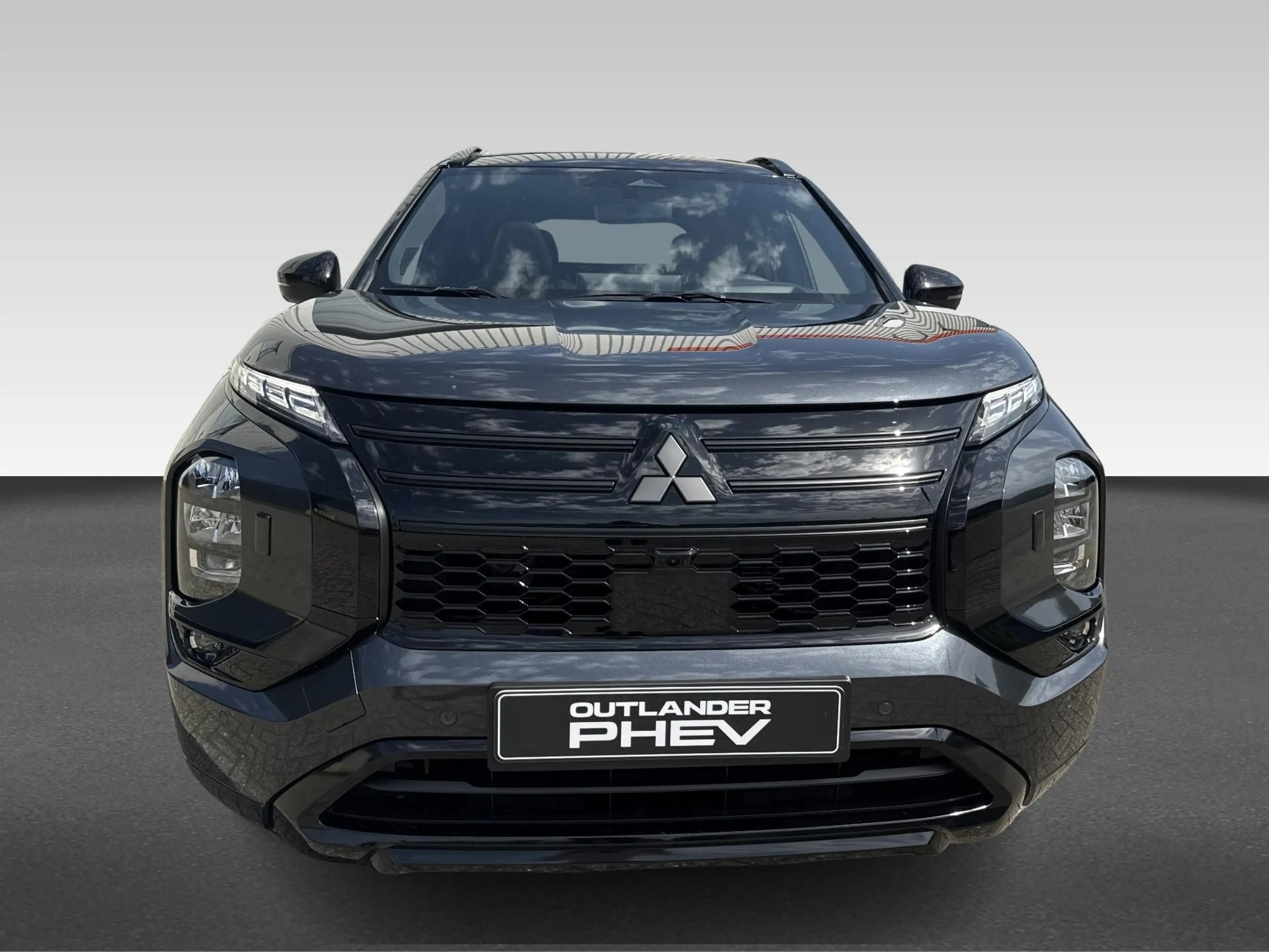 Mitsubishi Outlander 2.4 PHEV Black Edition — photo 2