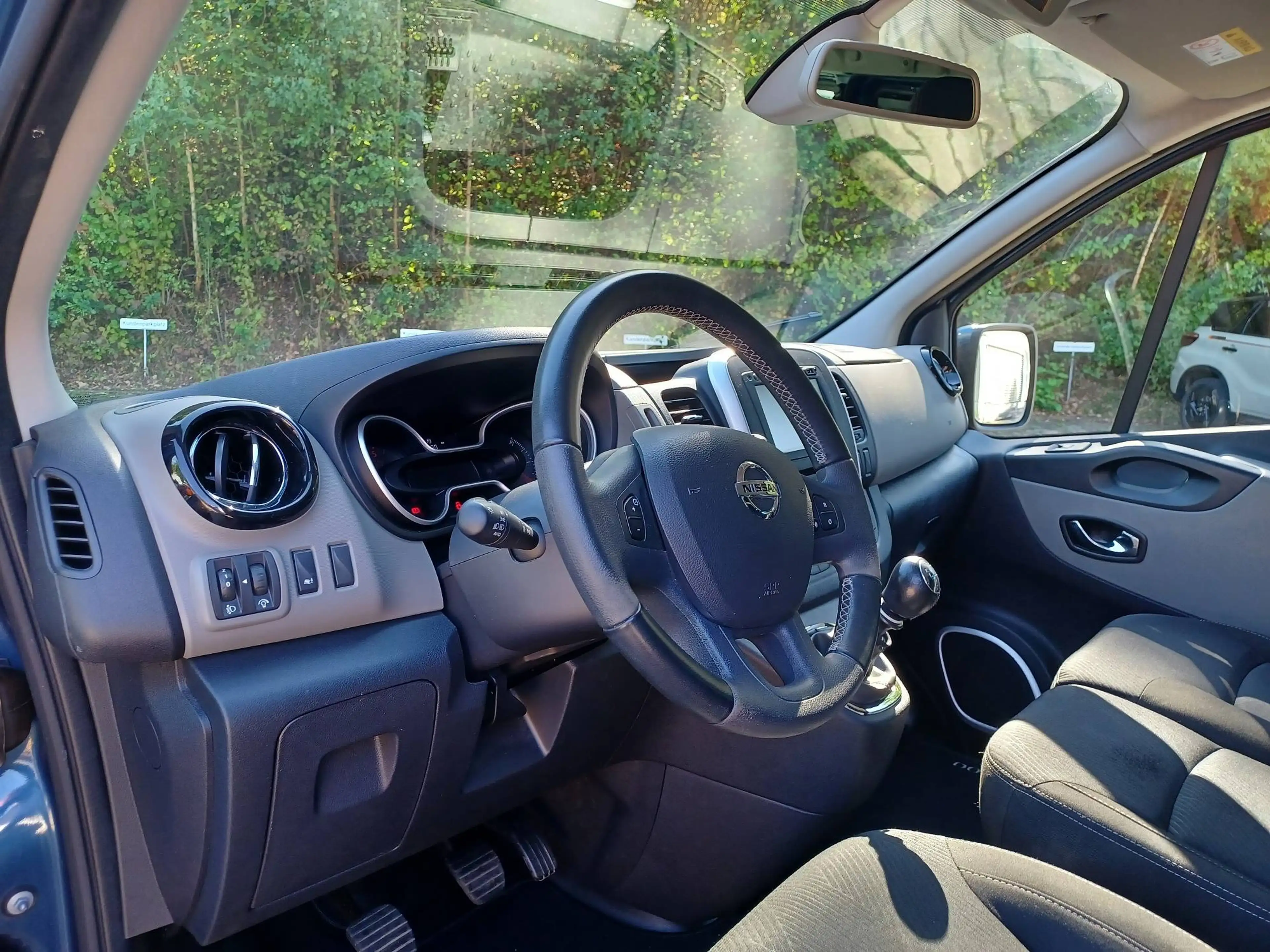 Nissan NV300 NV300 dCi 145 L1H1 2,7 dCi 145 (9-Sitzer) Premium AHK GJR 12 Mon Garantie — photo 7