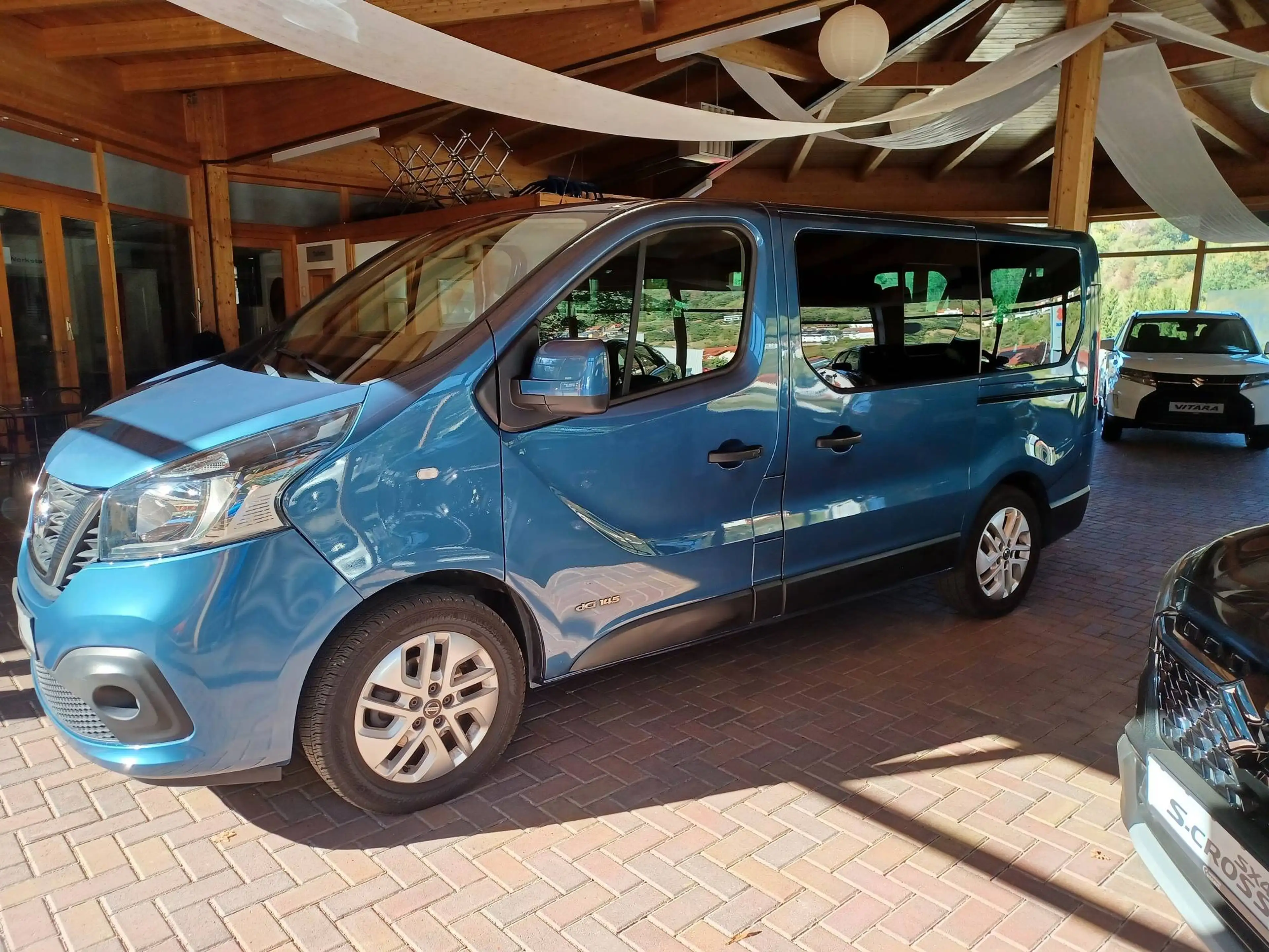 Nissan NV300 NV300 dCi 145 L1H1 2,7 dCi 145 (9-Sitzer) Premium AHK GJR 12 Mon Garantie — photo 4