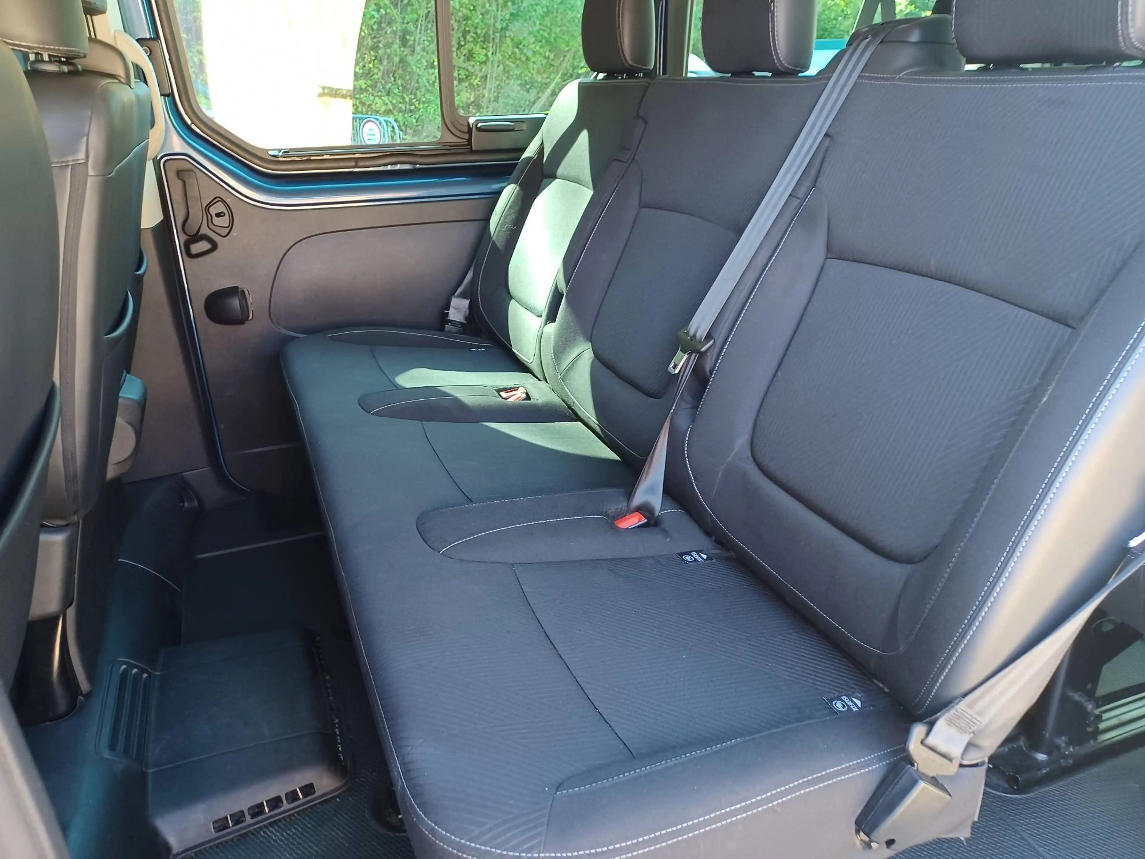 Nissan NV300 NV300 dCi 145 L1H1 2,7 dCi 145 (9-Sitzer) Premium AHK GJR 12 Mon Garantie — photo 9