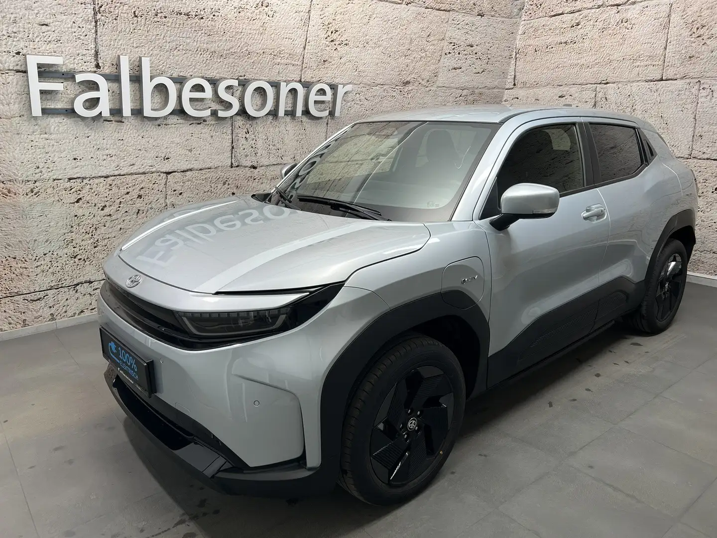 Toyota Urban Cruiser 128 kW FWD Teamplayer Silber - 1