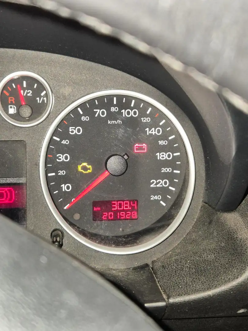 Audi A2 A2 1.4 TDI Schwarz - 2