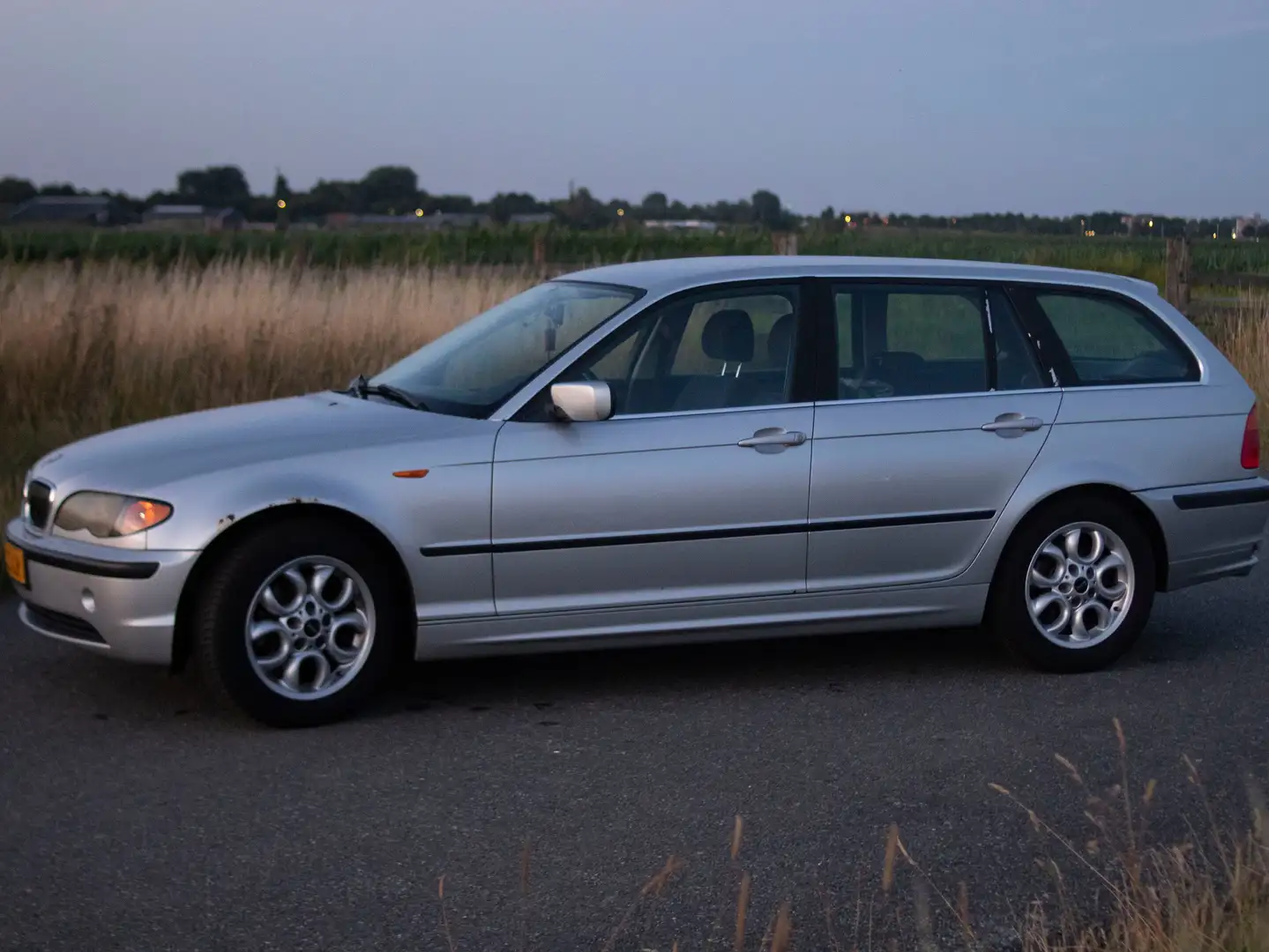 BMW 320 320i Argent - 2