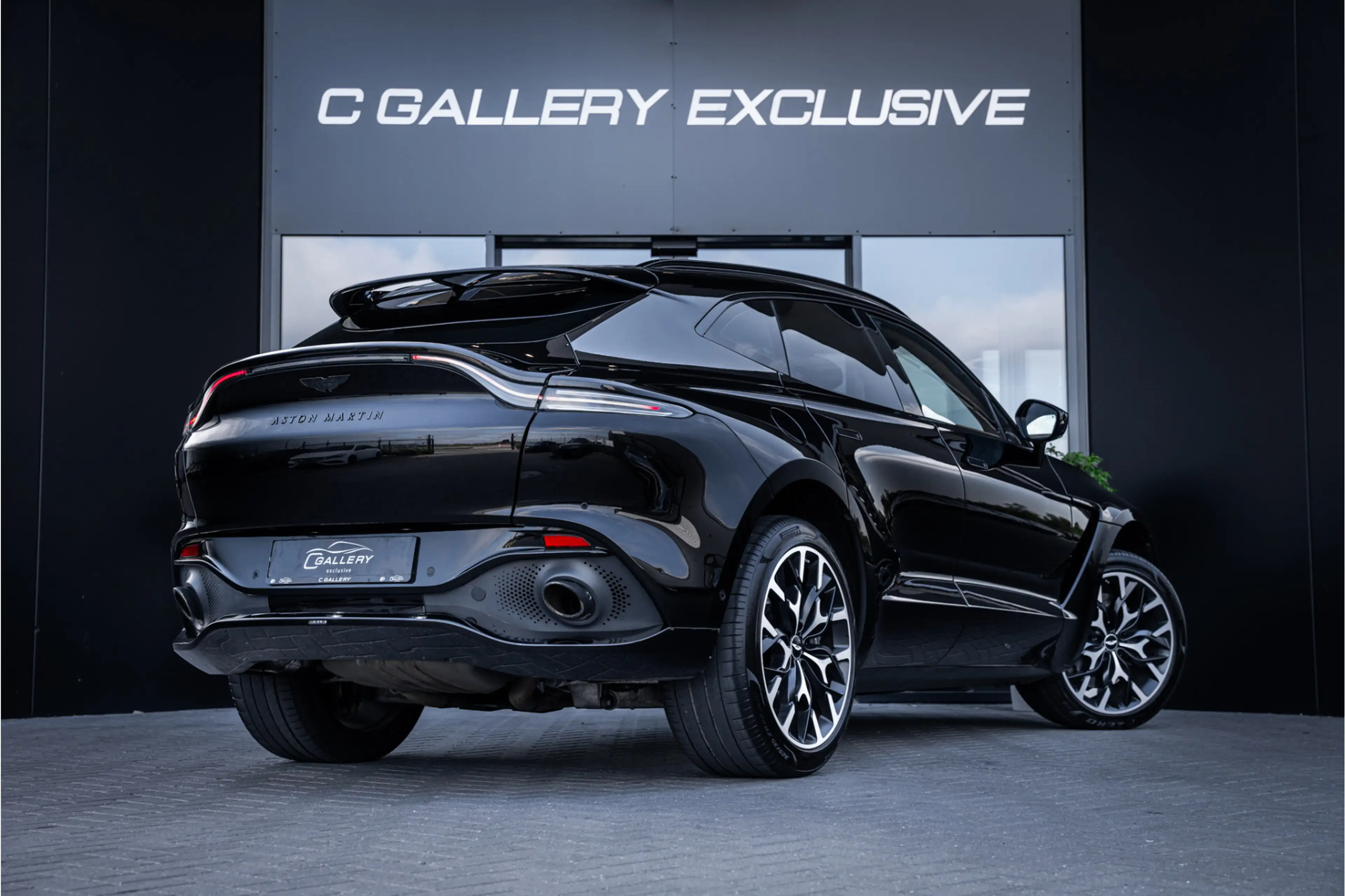 Aston Martin DBX 4.0 V8 - 1/500 | Panorama | 360 Camera | Luchtveri — photo 7