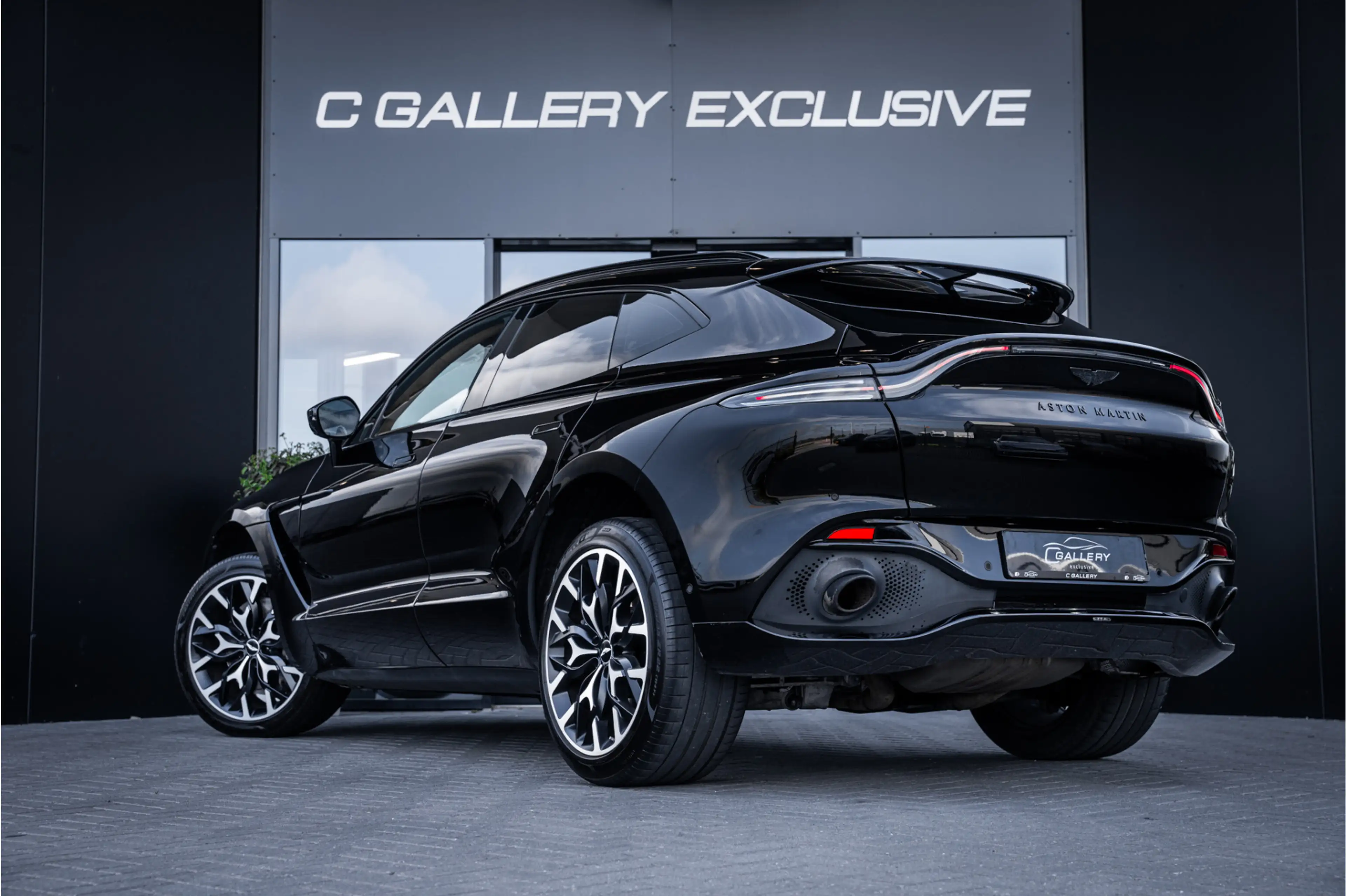 Aston Martin DBX 4.0 V8 - 1/500 | Panorama | 360 Camera | Luchtveri — photo 5