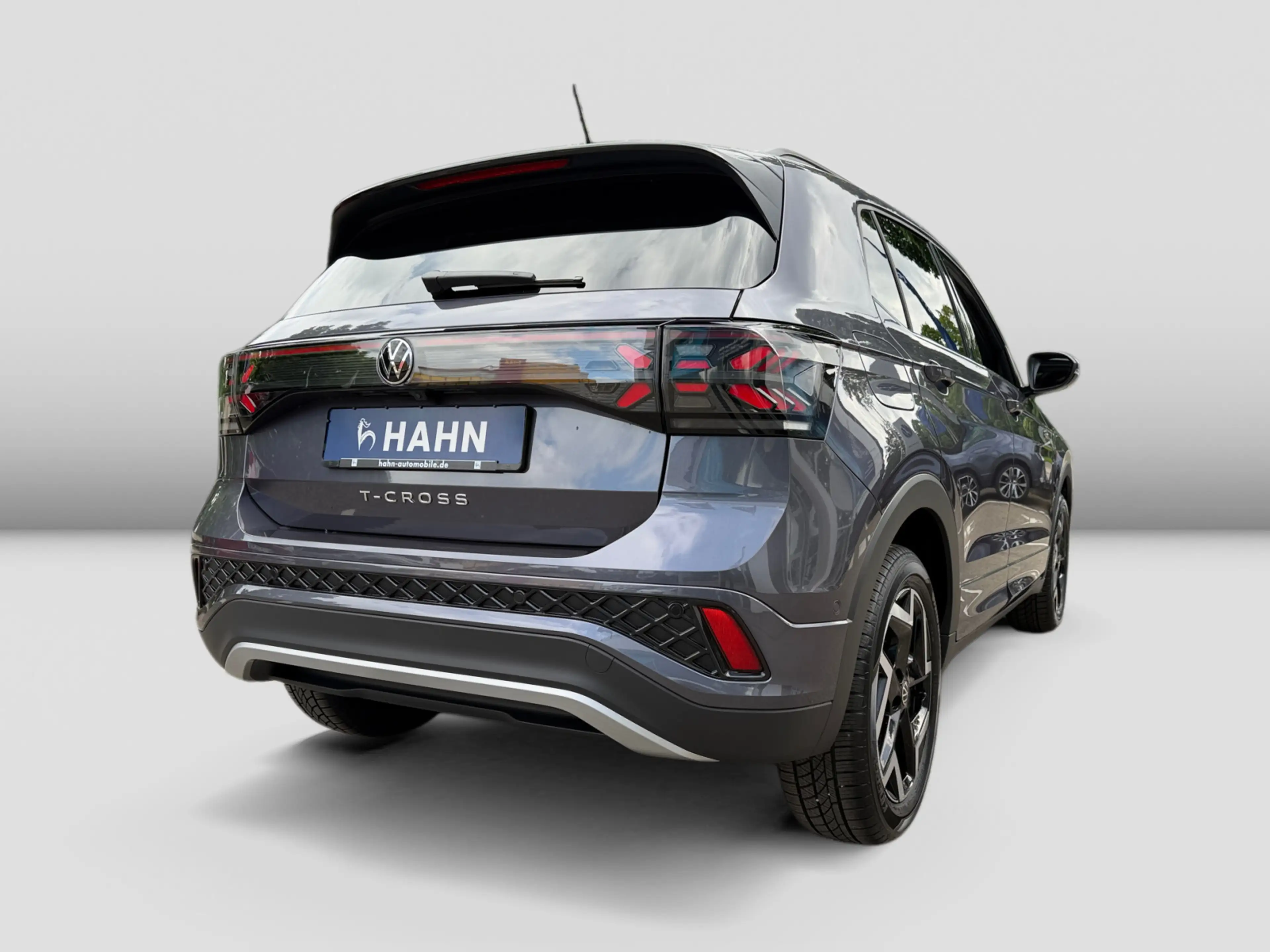 Volkswagen T-Cross R-Line 1.0 l TSI 85 kW Travel & Comfort" — photo 4