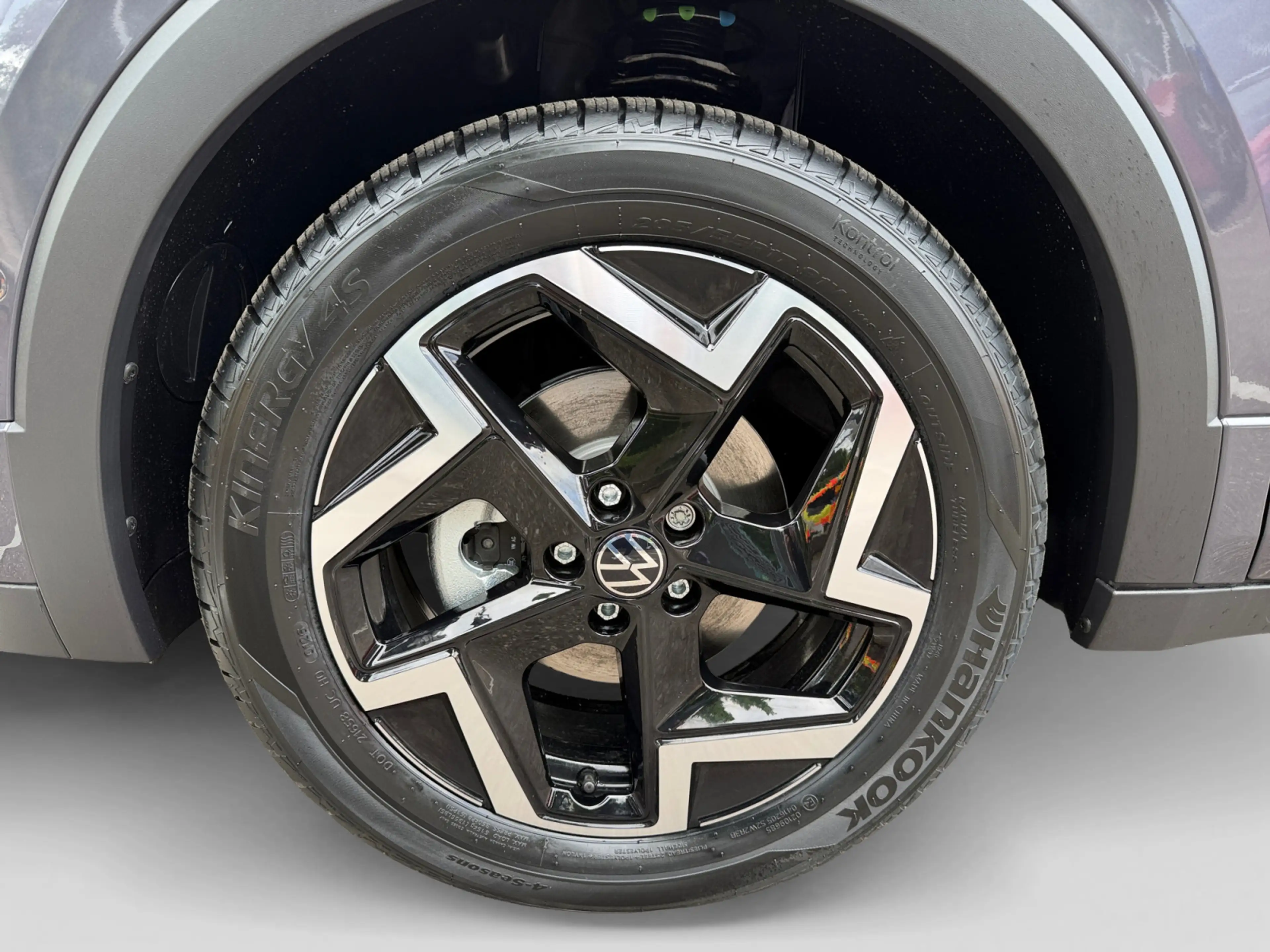 Volkswagen T-Cross R-Line 1.0 l TSI 85 kW Travel & Comfort" — photo 5