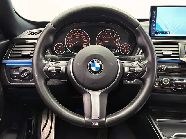 BMW 3 Series view 22