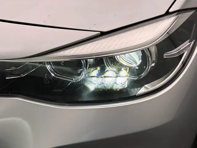 BMW 3 Series view 13