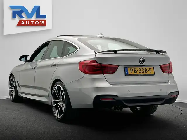 BMW 3 Series view 3