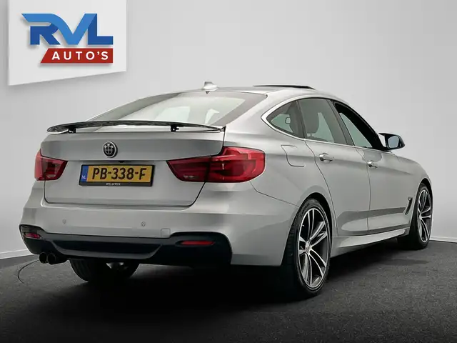 BMW 3 Series view 5