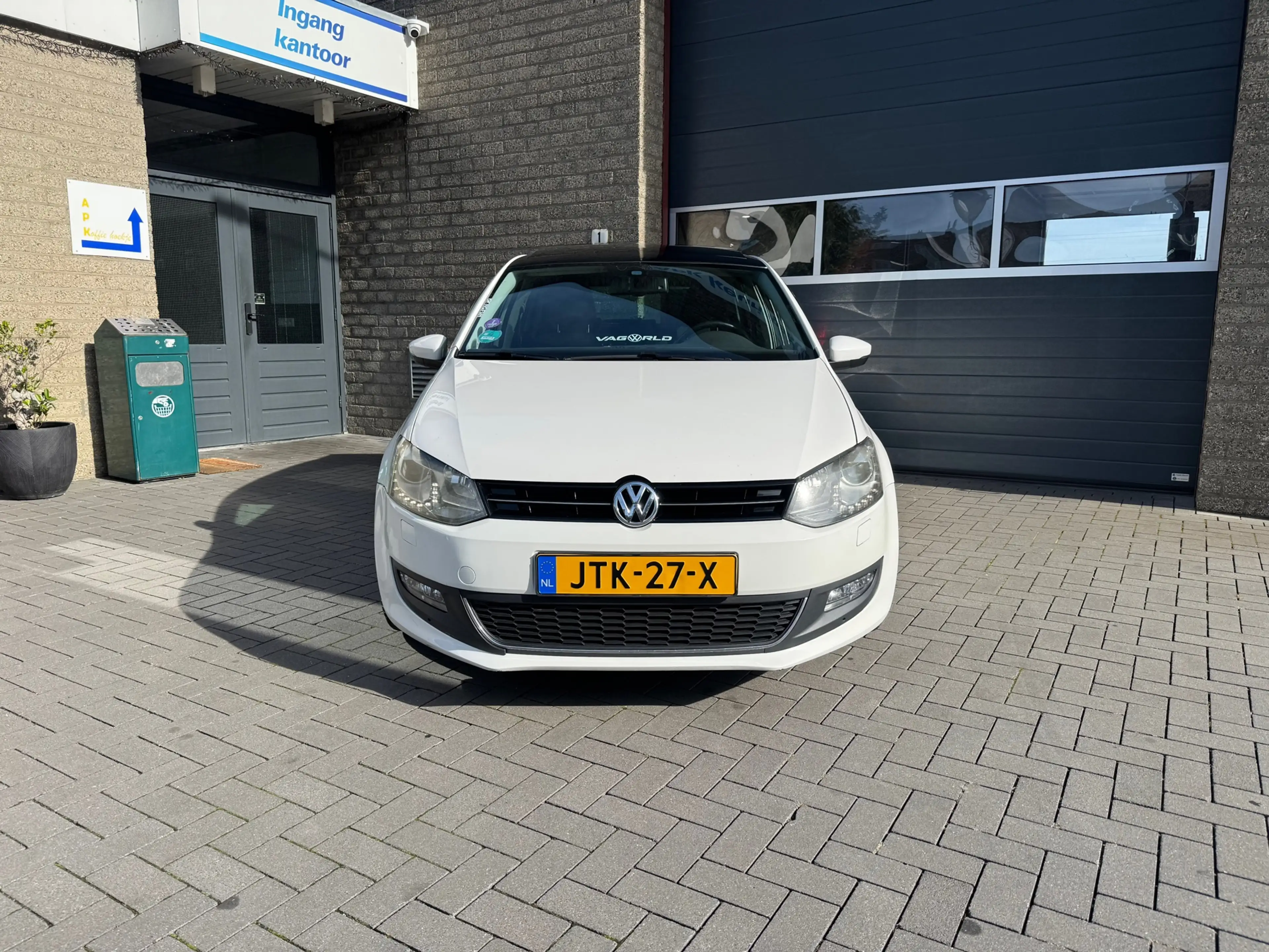 Volkswagen Polo 1.2 TSI Trendline — photo 2