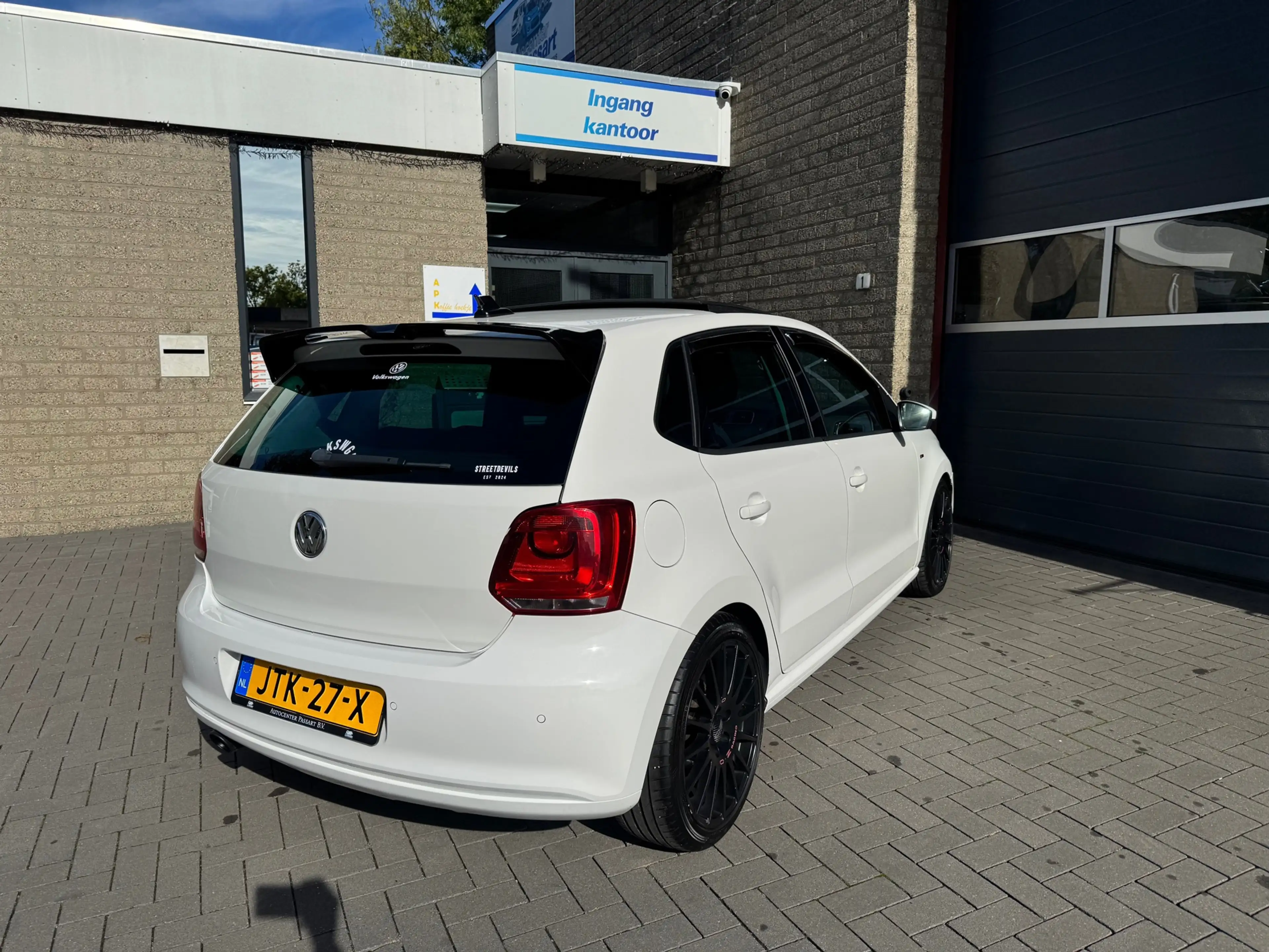 Volkswagen Polo 1.2 TSI Trendline — photo 8
