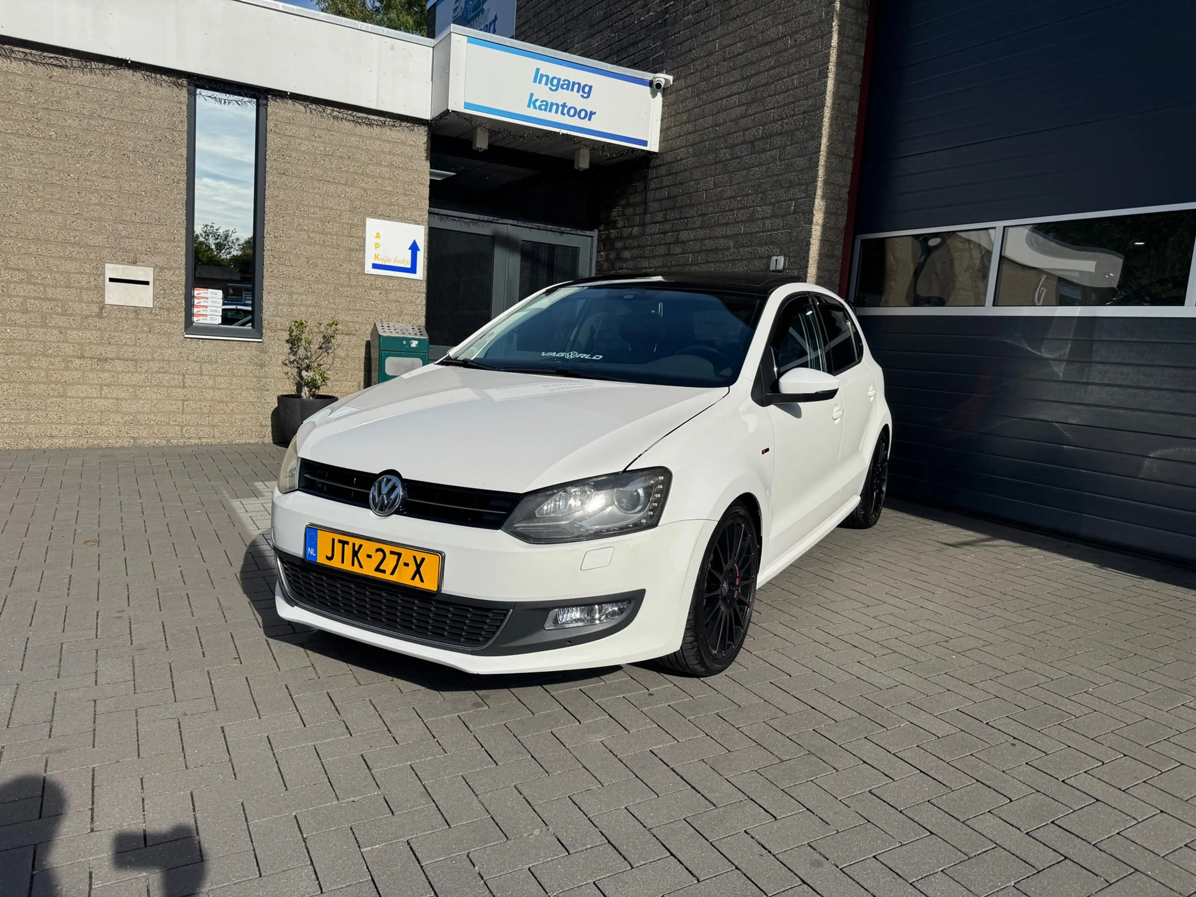 Volkswagen Polo 1.2 TSI Trendline — photo 3