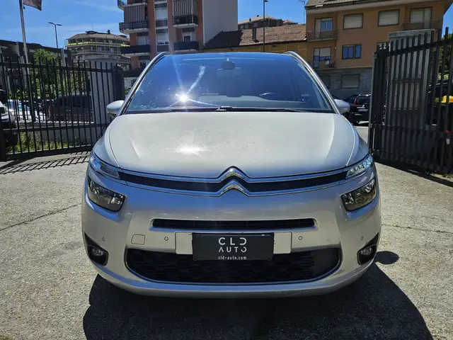 Citroen Grand C4 Picasso view 2
