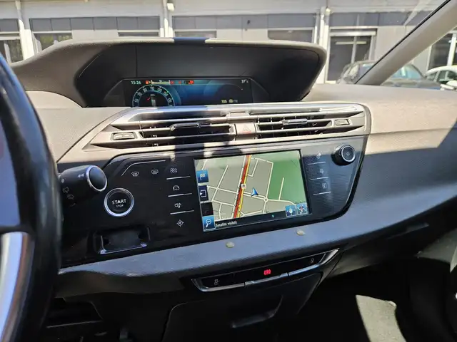 Citroen Grand C4 Picasso view 15