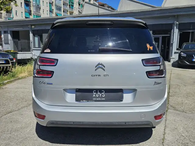 Citroen Grand C4 Picasso view 5