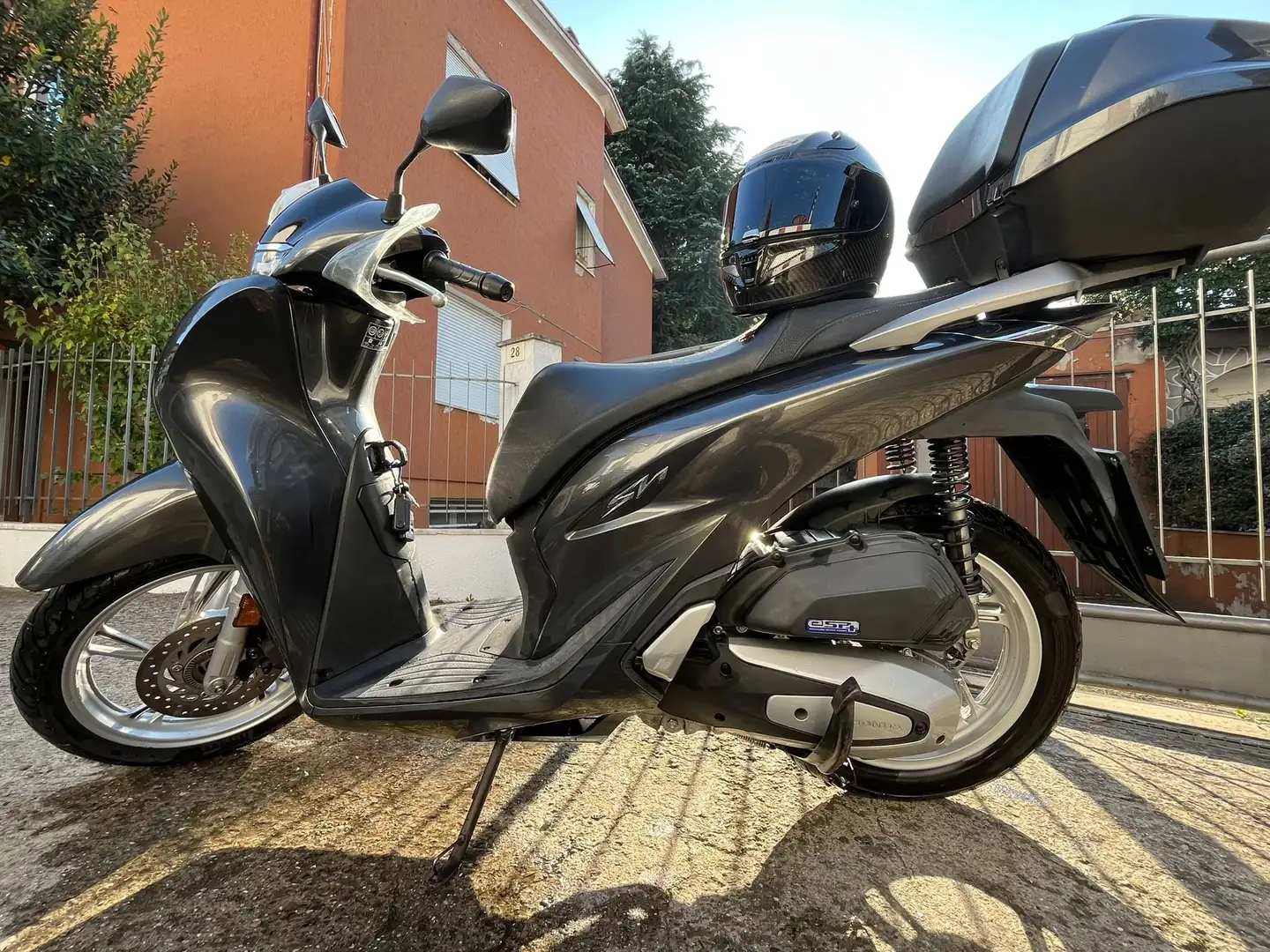 Honda SH 125 Grigio - 1