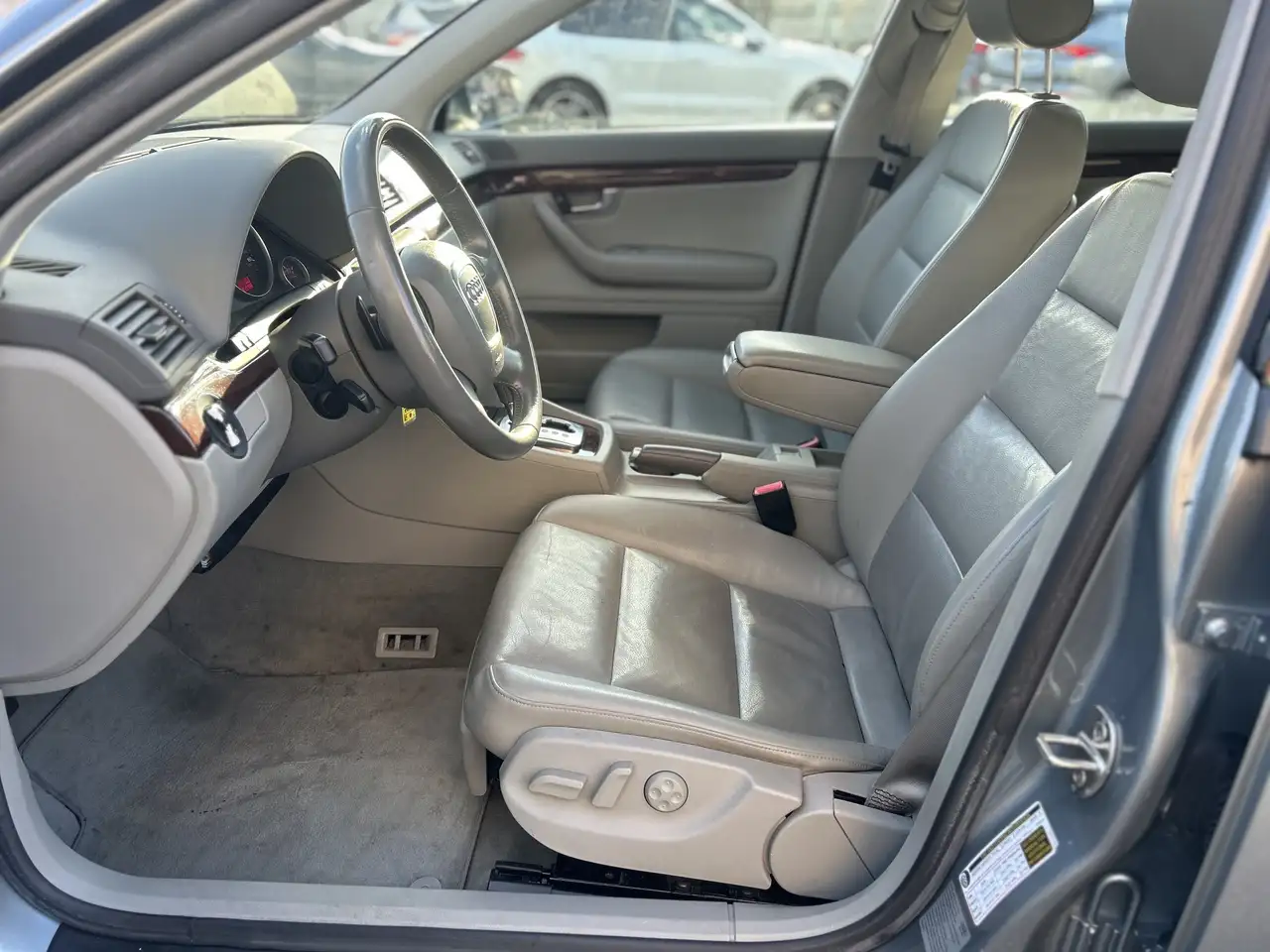 Audi A4 снимка Audi A4