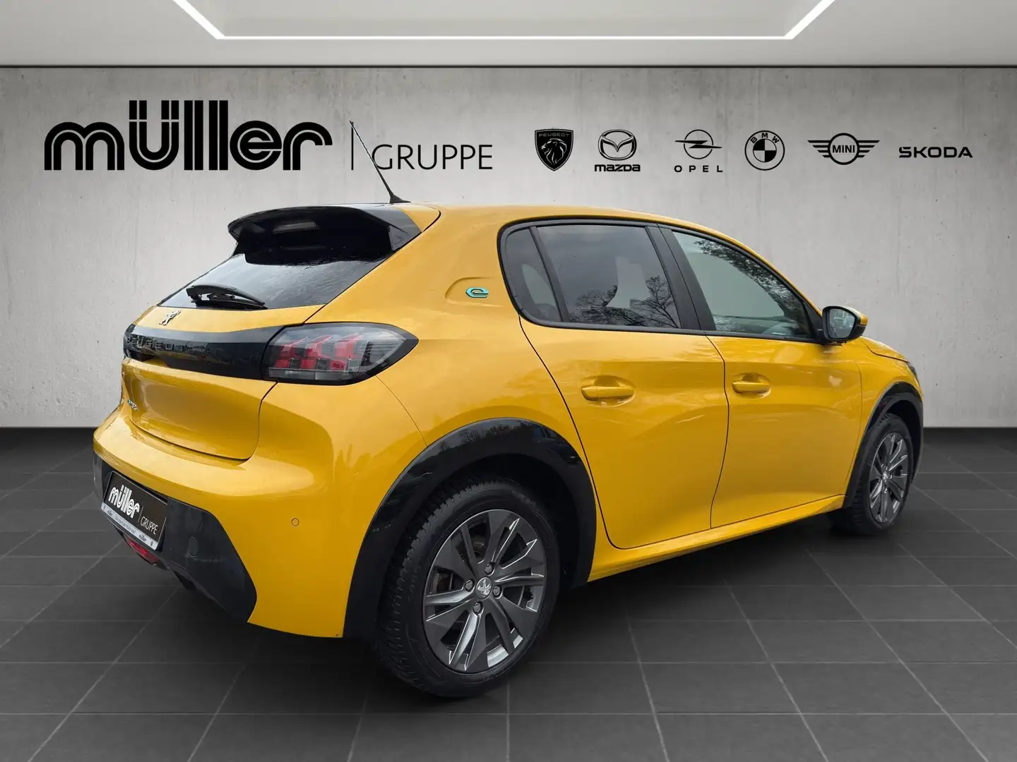 Peugeot 208 ACT PAC ELEKT136 e- Active Pack Beige - 2