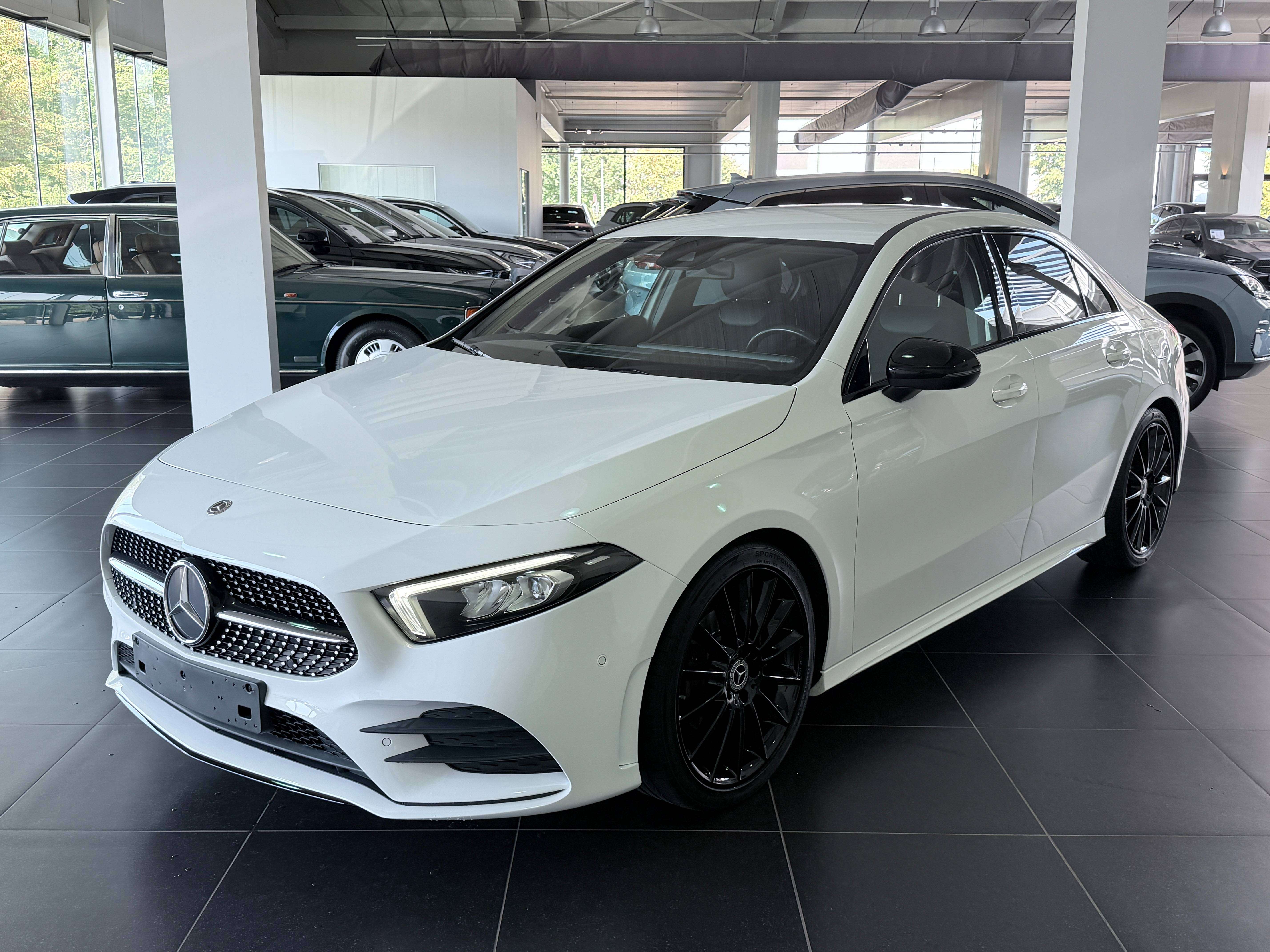 Mercedes-Benz A 180