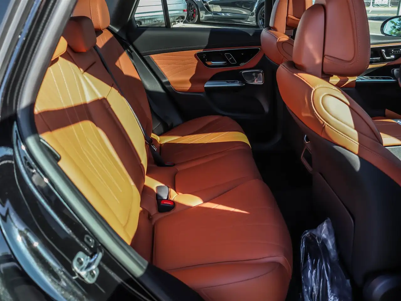 Mercedes-Benz GLC снимка Mercedes-Benz GLC