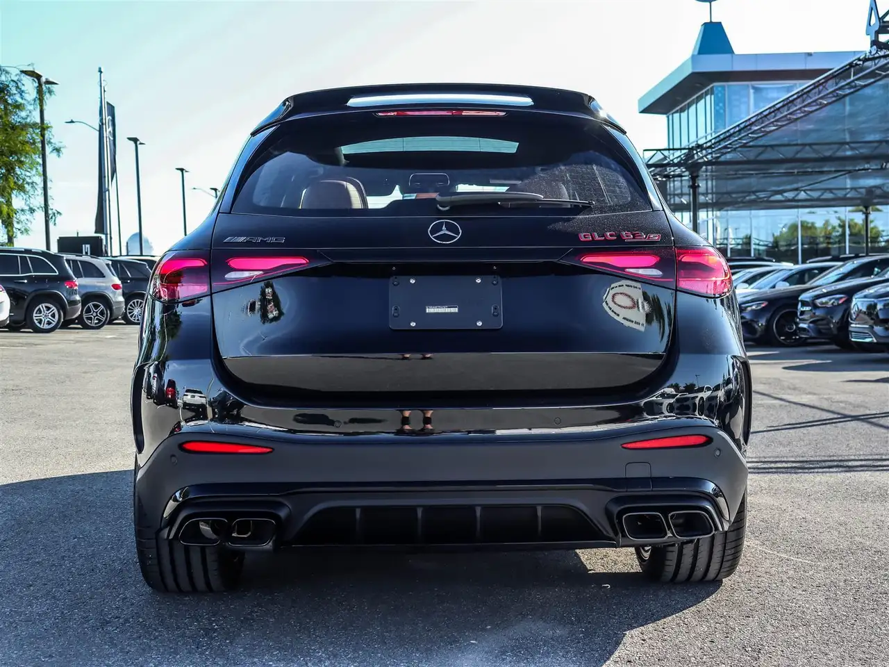 Mercedes-Benz GLC снимка Mercedes-Benz GLC