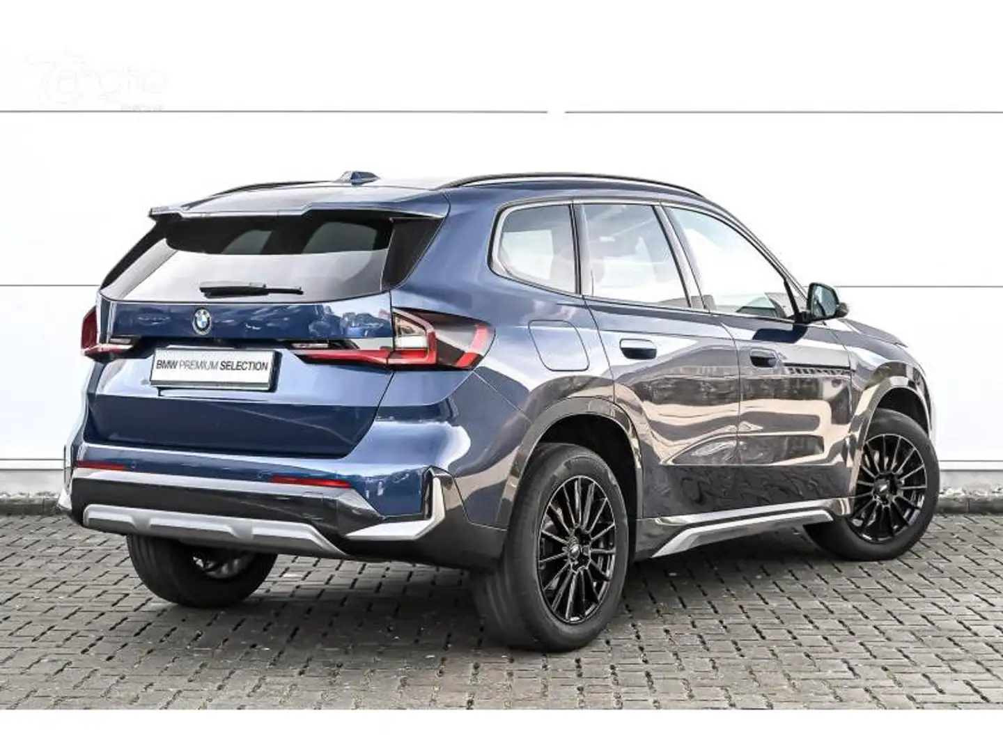 BMW X1 sDriva18iA Blauw - 2