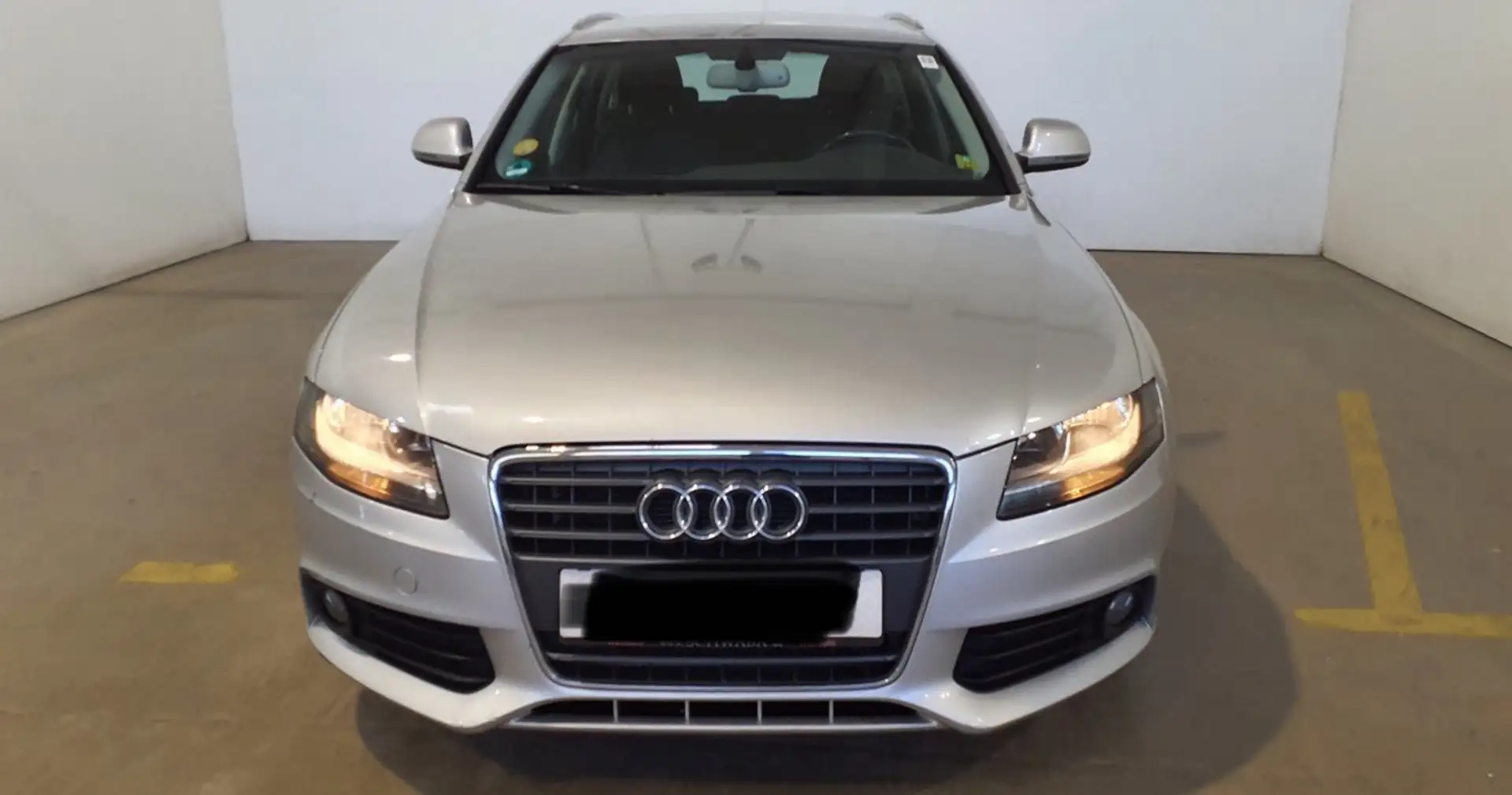 Audi A4 Avant 2.0 TDI DPF multitronic Attraction - 2