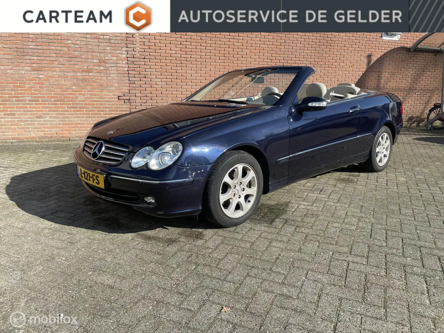 Mercedes-Benz CLK 240 Cabrio Elegance | PDC V+A | Aut | Xenon| Climate | Blauw - 1
