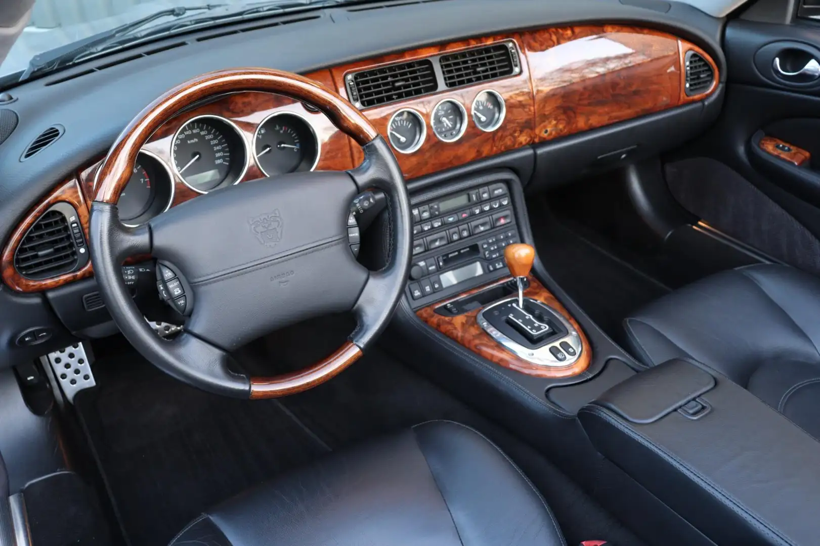 Jaguar XK8 4.2 V8 298 PK *89.680KM.!* Gris - 2