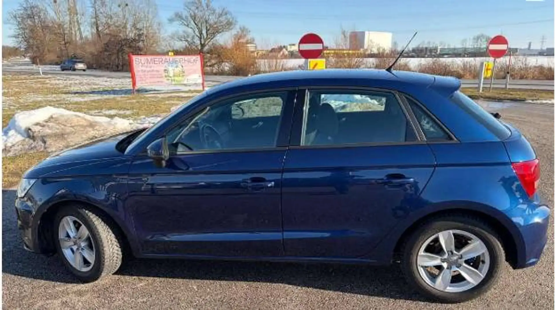 Audi A1 A1 1.6 TDI Sportback Blau - 1