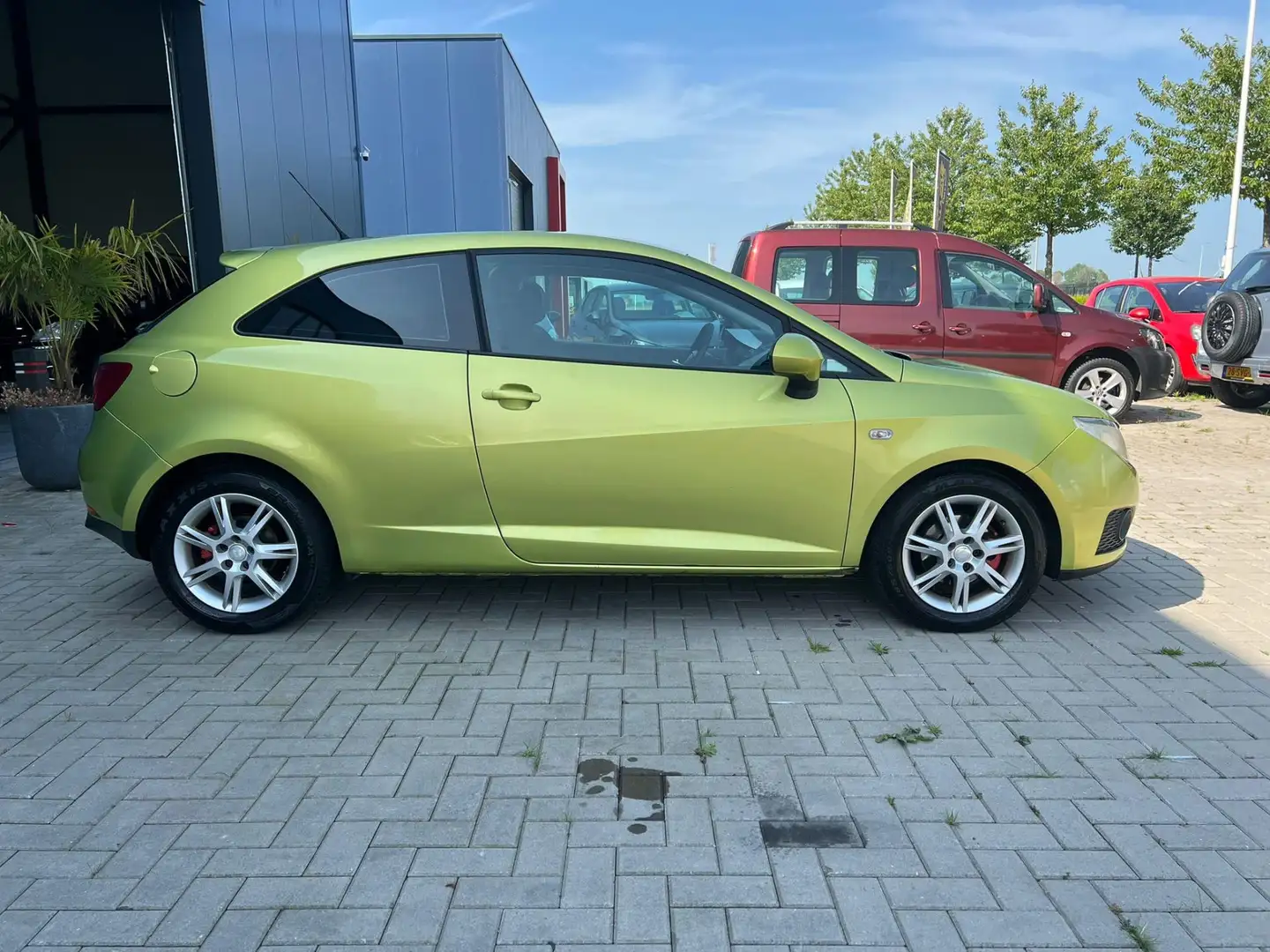 SEAT Ibiza 1.6 Sport / AIRCO / LM VELGEN / ELEC RAMEN Geel - 2