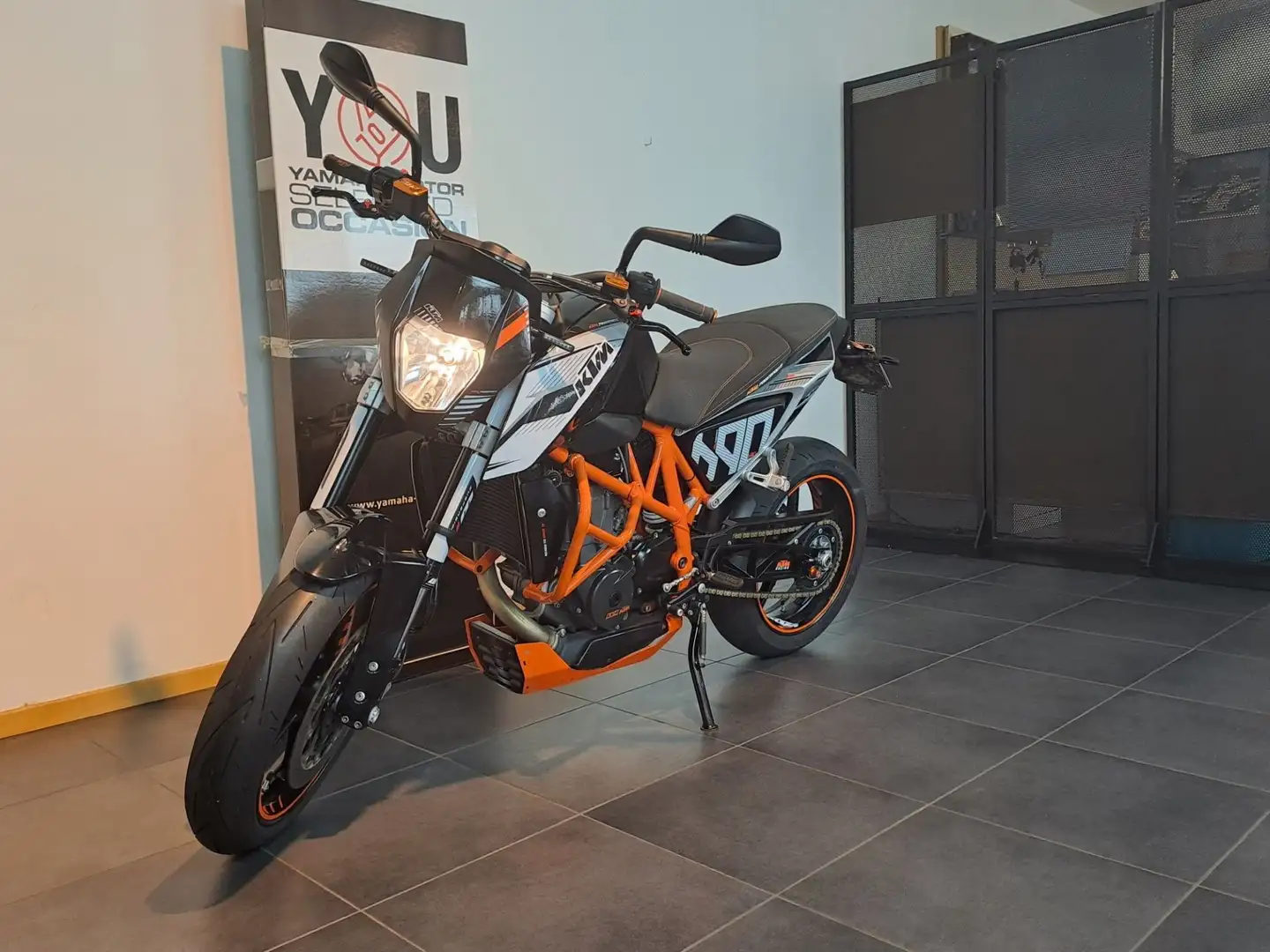 KTM 690 Duke - 2