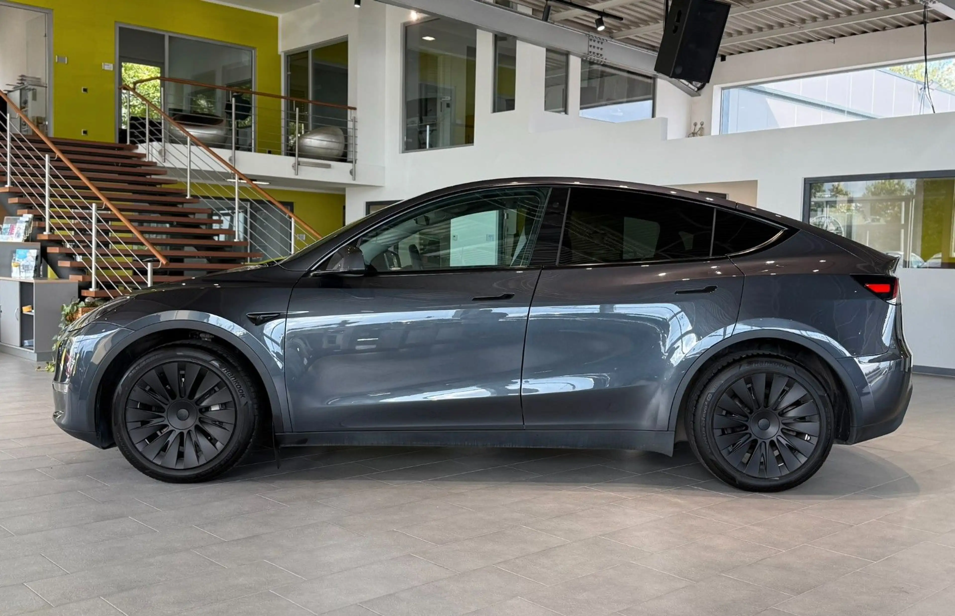 Tesla Model Y Long Range Dual AWD*ACC*Pano*Sitzheizung — photo 2