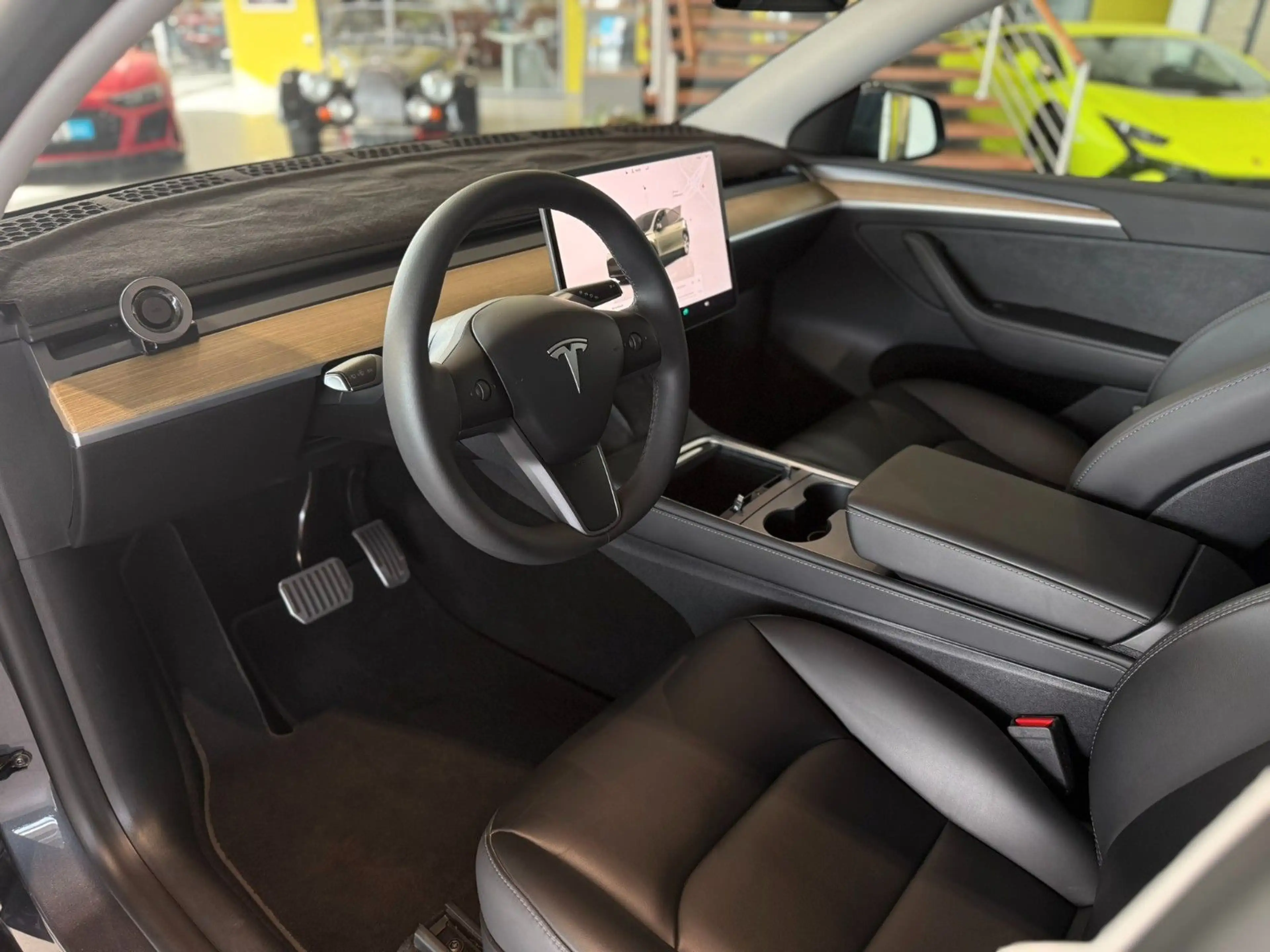Tesla Model Y Long Range Dual AWD*ACC*Pano*Sitzheizung — photo 11