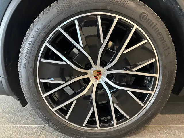 Porsche Macan 4 Ansicht 6