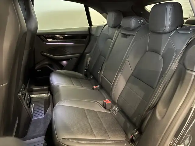 Porsche Macan 4 Ansicht 11