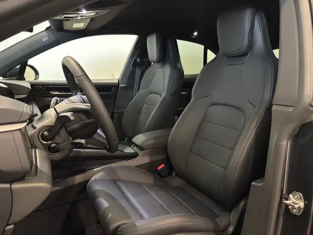 Porsche Macan 4 Ansicht 10