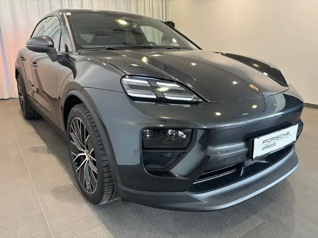 Porsche Macan 4 Ansicht 3