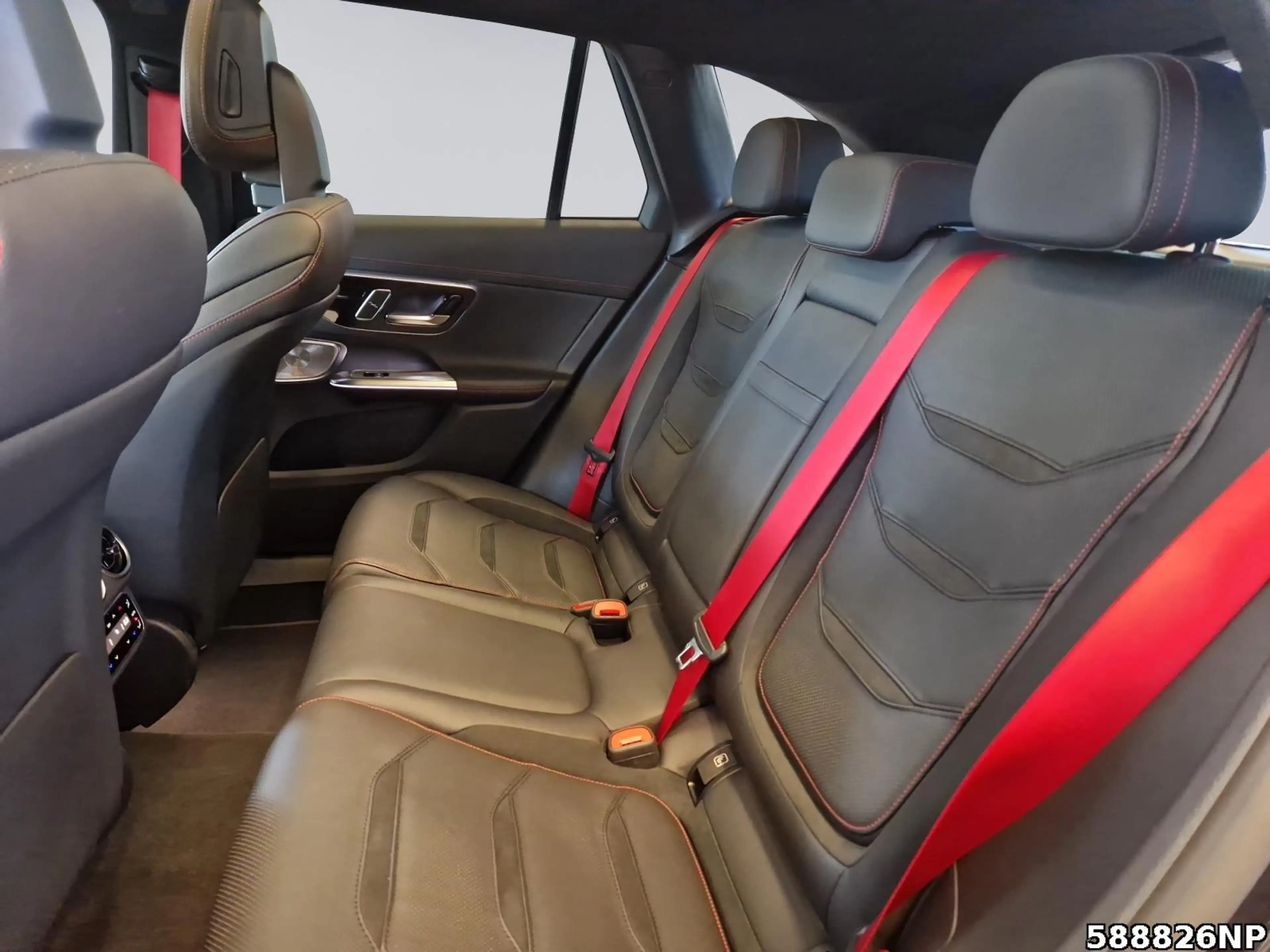 Mercedes-Benz GLC 43 AMG 4matic AHK 360° HUD Burmester Distron — photo 12